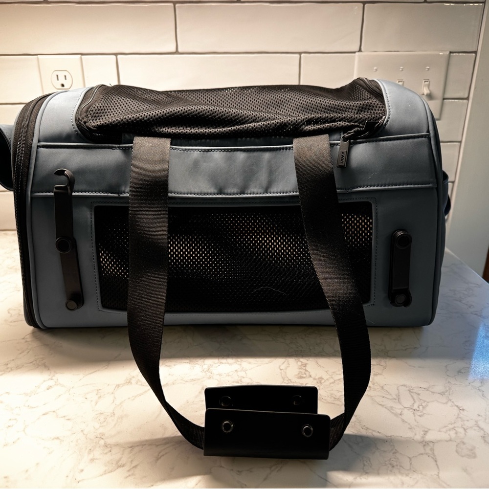 Away pet carrier